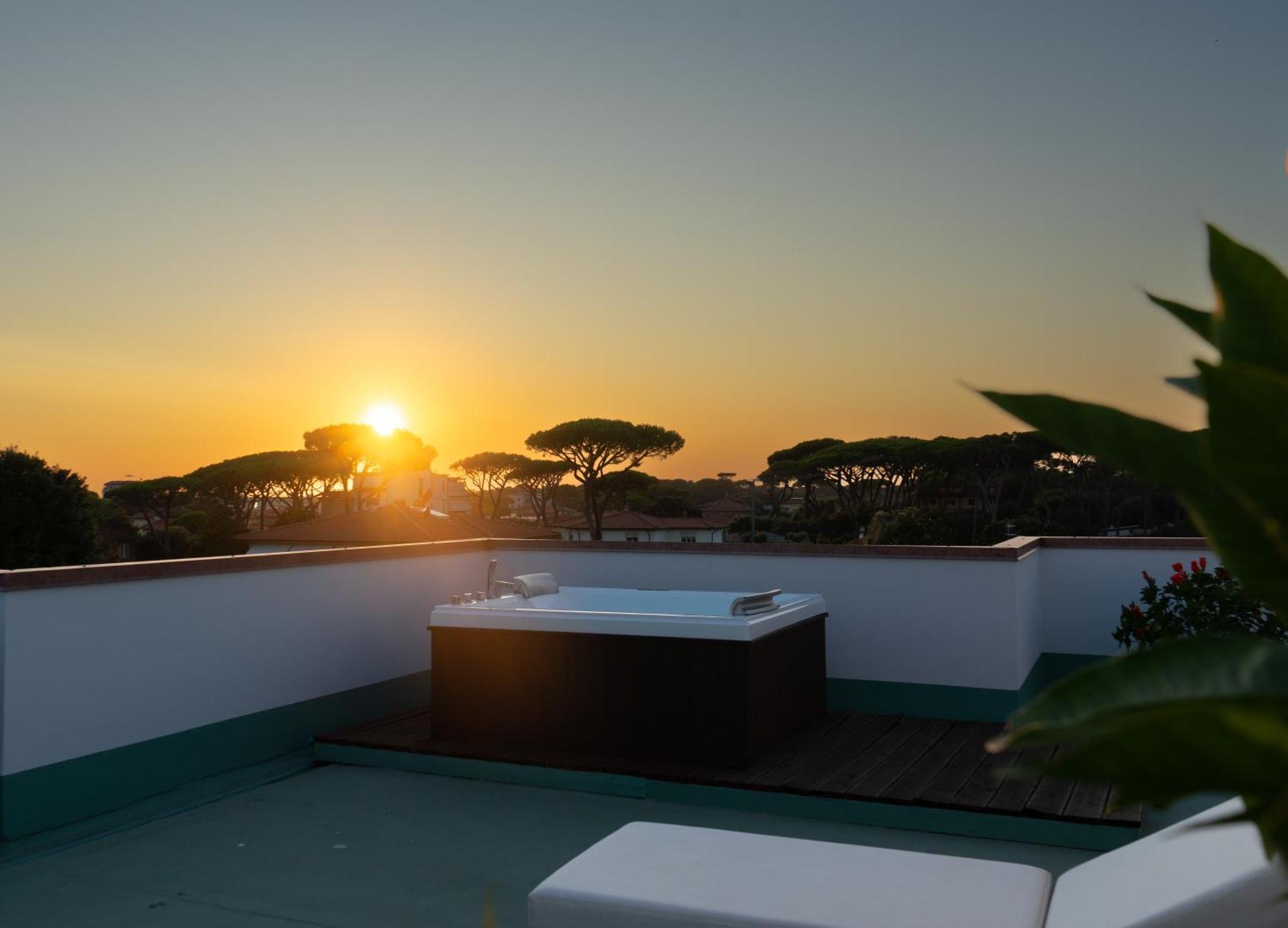 Park Hotel Giusy Lido di Camaiore Eksteriør bilde
